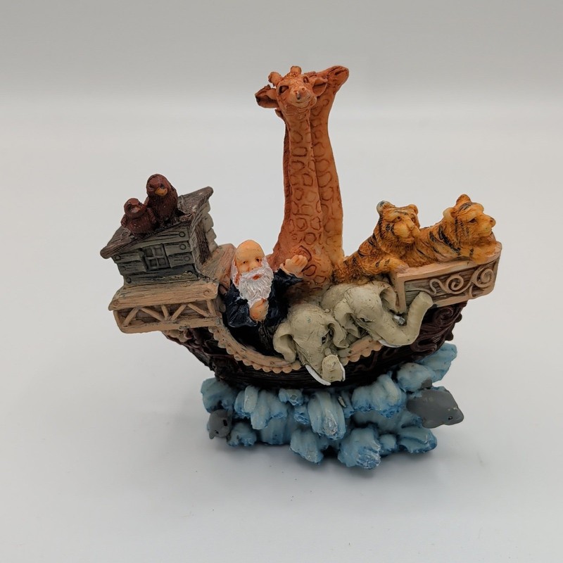 Noah’s Ark Resin Figurine Miniature Religious Decor Animals Giraffes Elephants