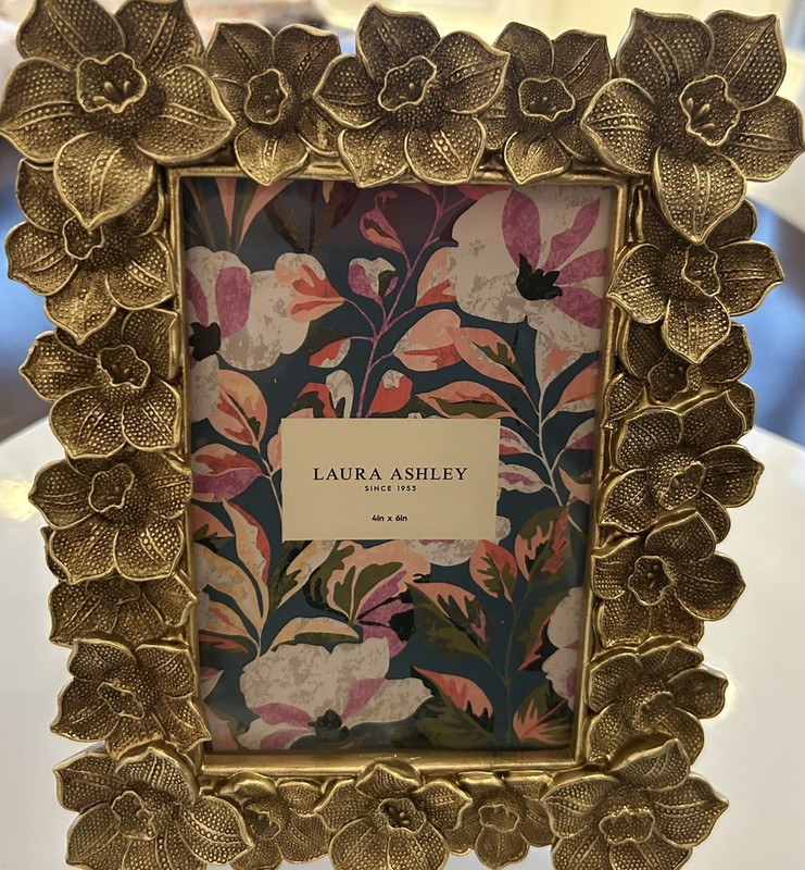 Laura Ashley Golden flowers Resin Textured Picture Frame 4”x6”