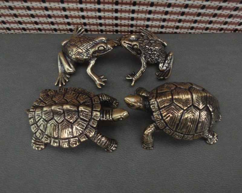2 Pairs Solid Brass Turtles and Frogs Figurines Vintage Styles Couple Statues
