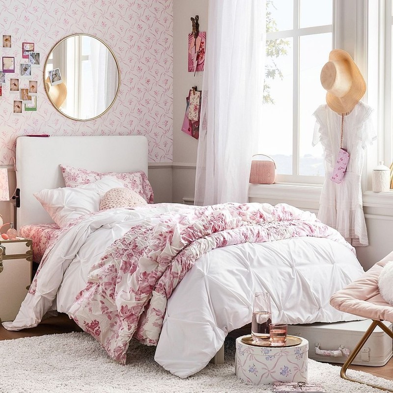 Pottery Barn Teen-Metal Framed Round Mirror (30″)