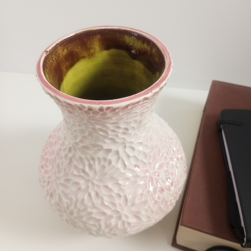 Ceramic Studio Art Pottery Vase Centerpiece Flower White Green Pink 7.5″H
