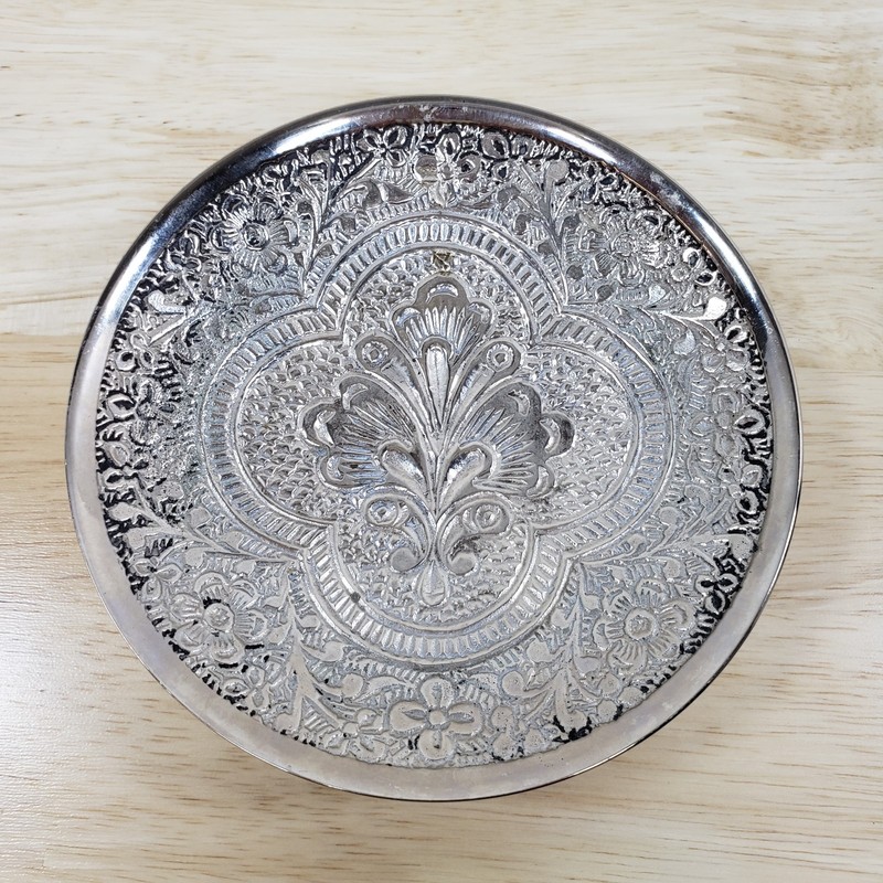 Handcrafted India Embossed Metal Pedestal Trinket Dish Floral Silver Tone 4.5″