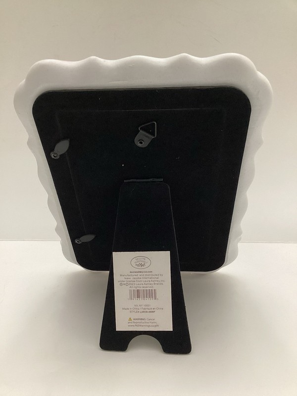 Laura Ashley White Rectangular Flower Accent Picture Frame Fits 4’’x 6’’ Photo gallery